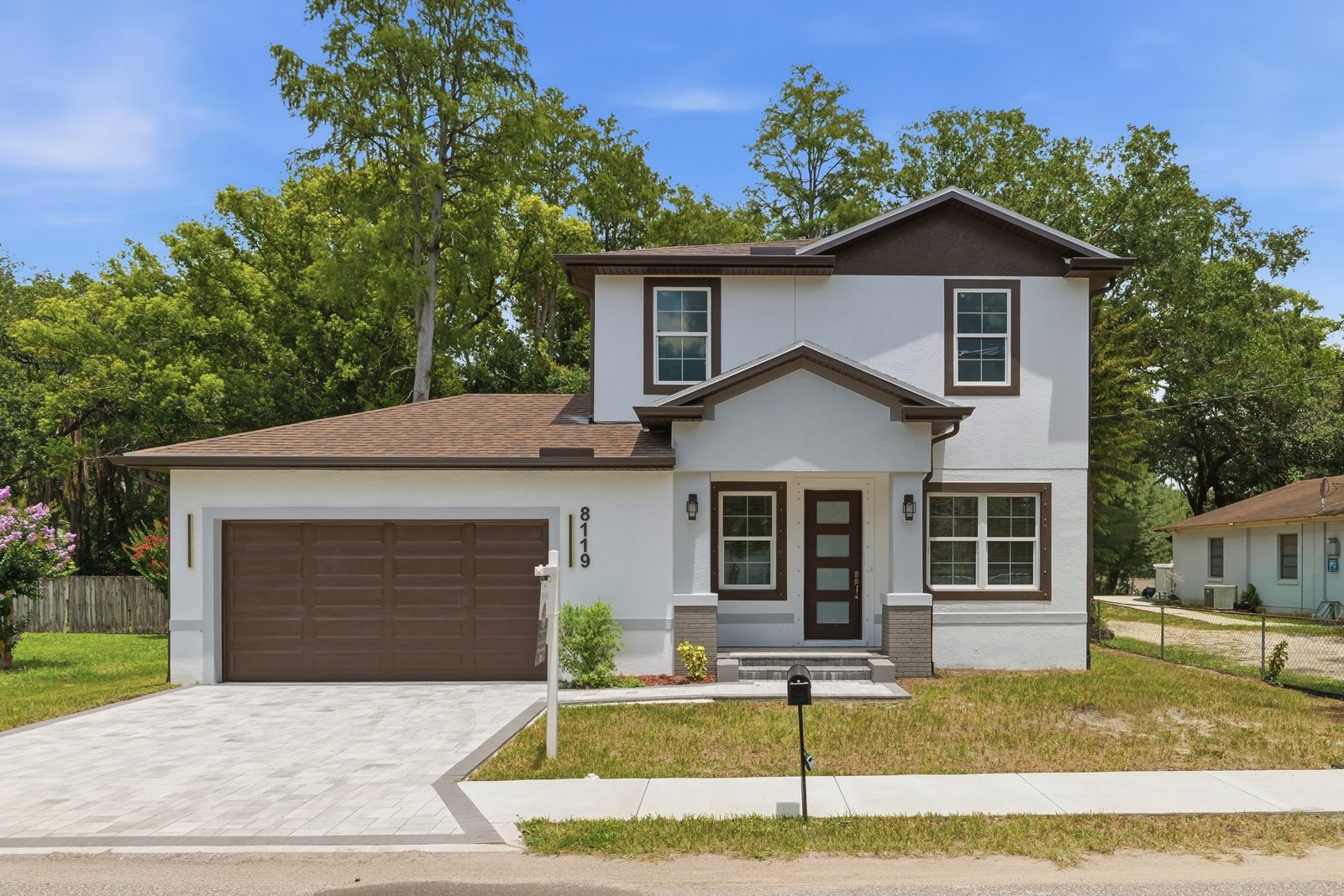 8119 N Dakota Ave